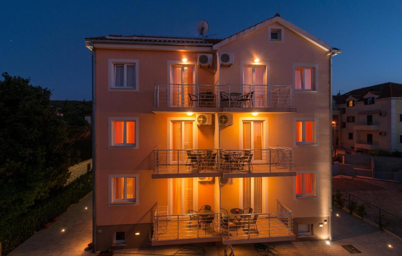 Apartments Island Beat Supetar Exterior foto