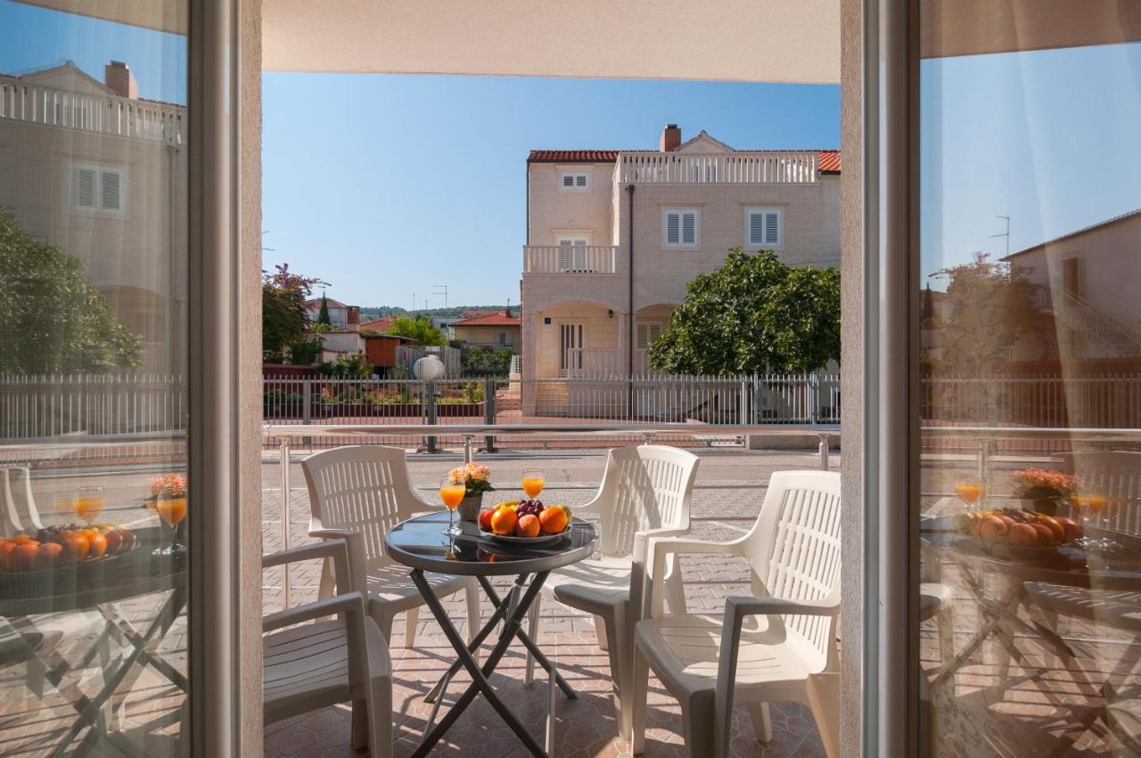 Apartments Island Beat Supetar Exterior foto
