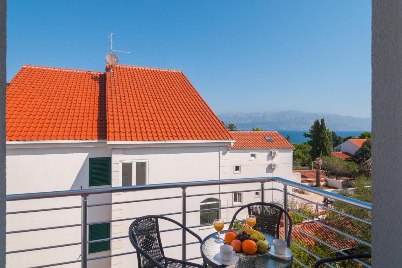 Apartments Island Beat Supetar Exterior foto