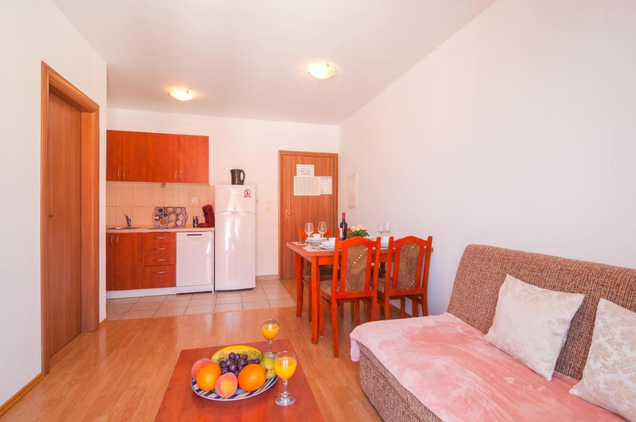 Apartments Island Beat Supetar Exterior foto