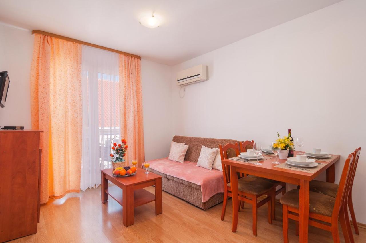 Apartments Island Beat Supetar Exterior foto