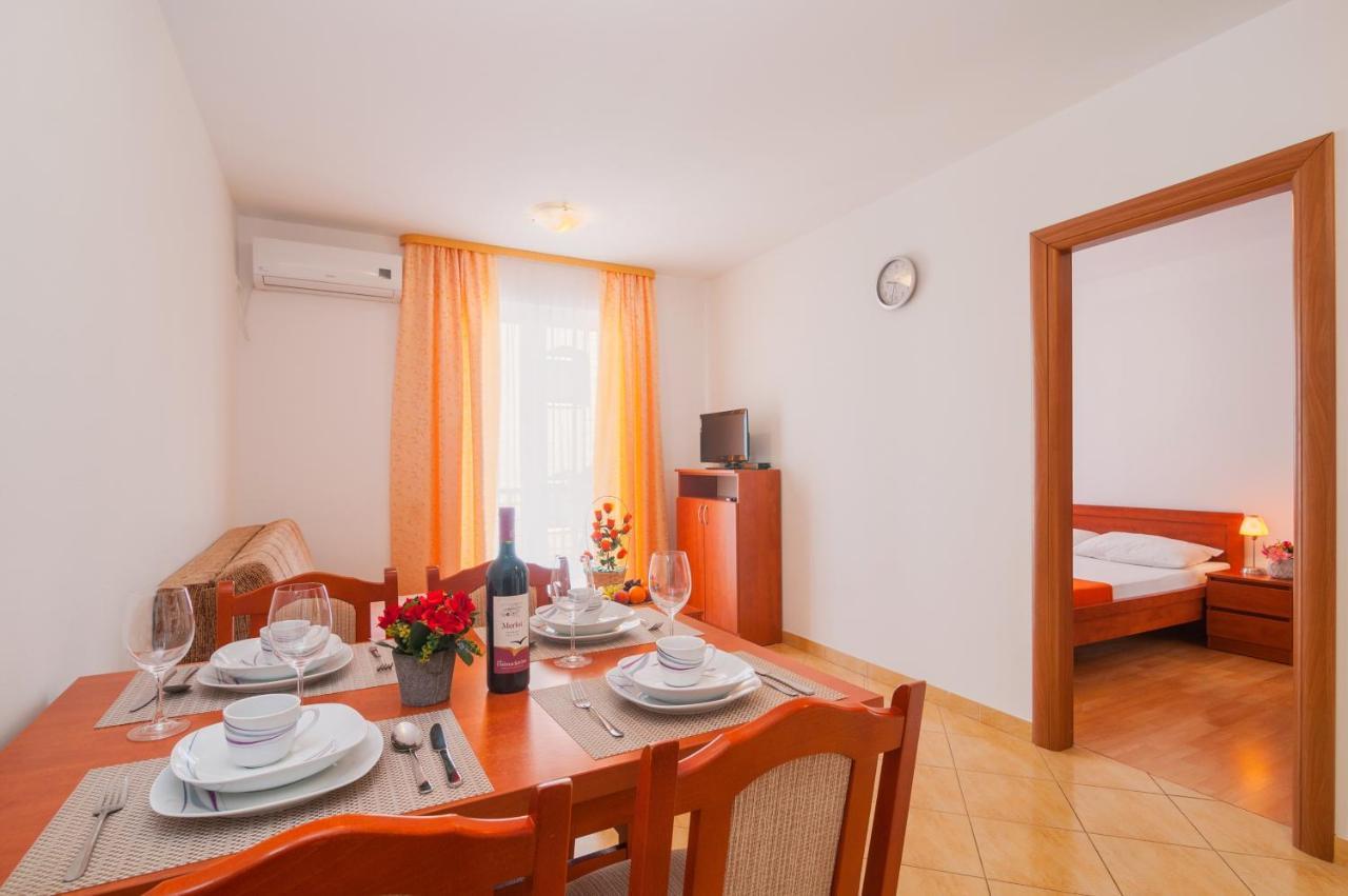 Apartments Island Beat Supetar Exterior foto